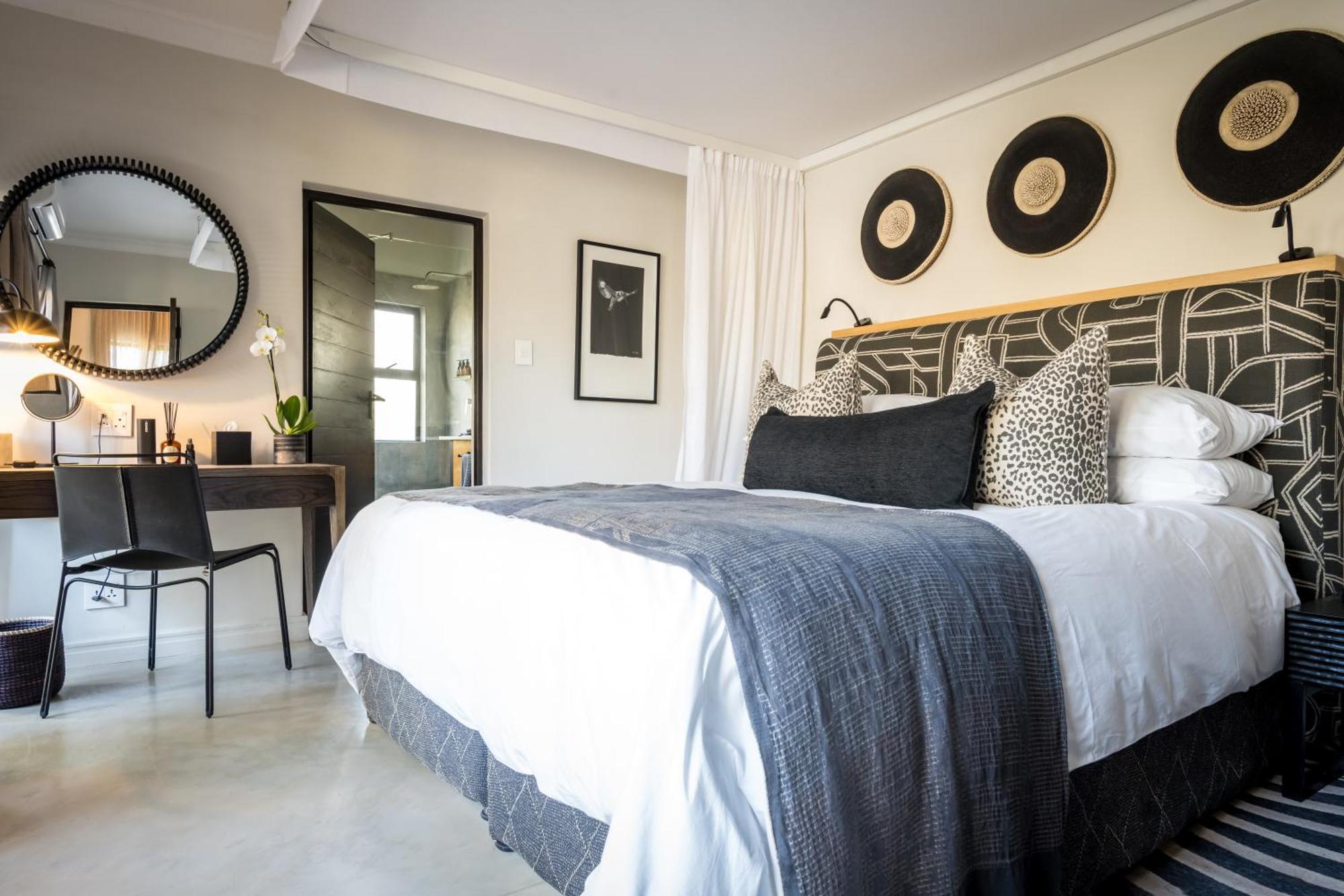 Serondella Safari Lodge Thornybush viltreservat Rum bild